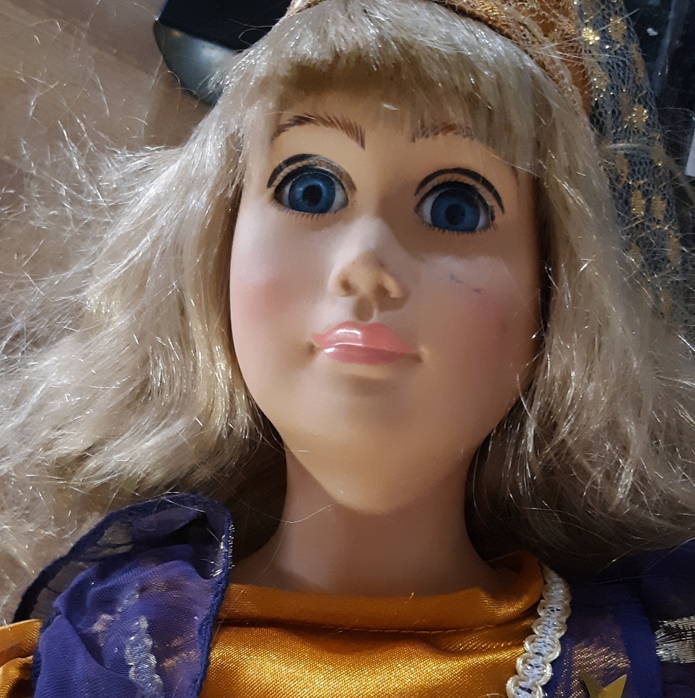 German Ceramic Storybook Doll WORLD OF ZAUBER WALD Fairytales Fairy Princess